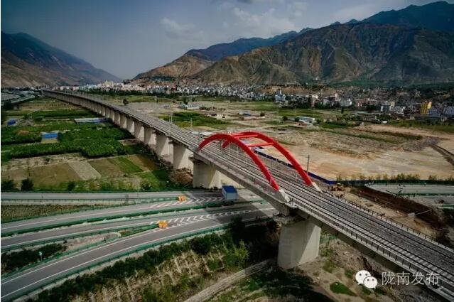 蘭渝鐵路最新進展！除胡麻嶺隧道外已全線鋪通