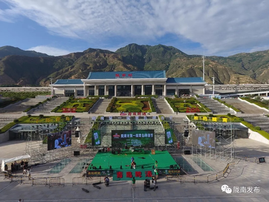 好嗨喲！隴南第一屆青島啤酒節(jié)開幕啦，為期8天