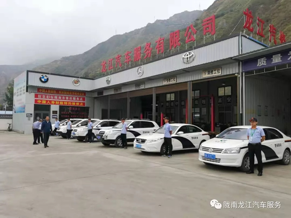 金錘鈑金，銀槍噴漆！龍江汽修值得信賴！